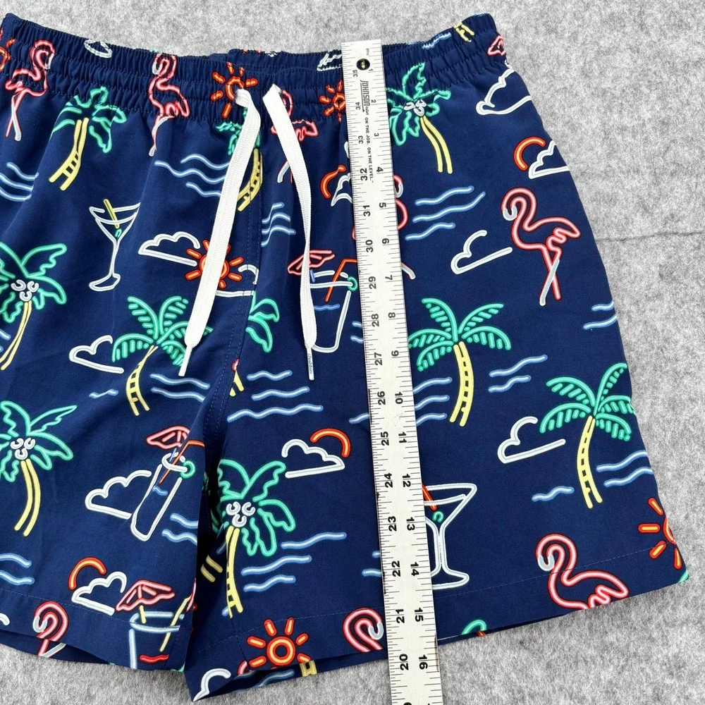 Chubbies Mens Navy Neon Flamingo Palm Tree Swim Trunks Shorts 5.5 Inch Inseam MD
